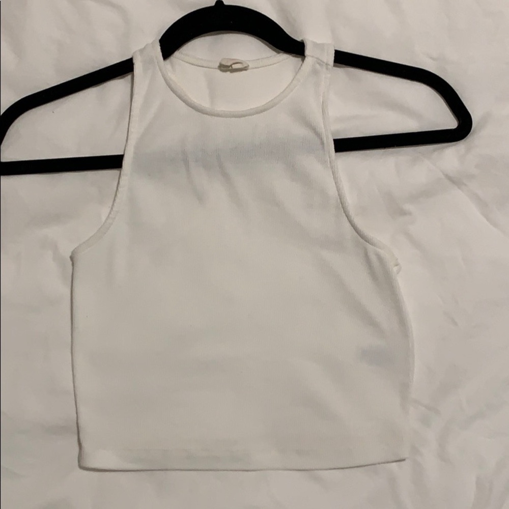 White cropped tank
